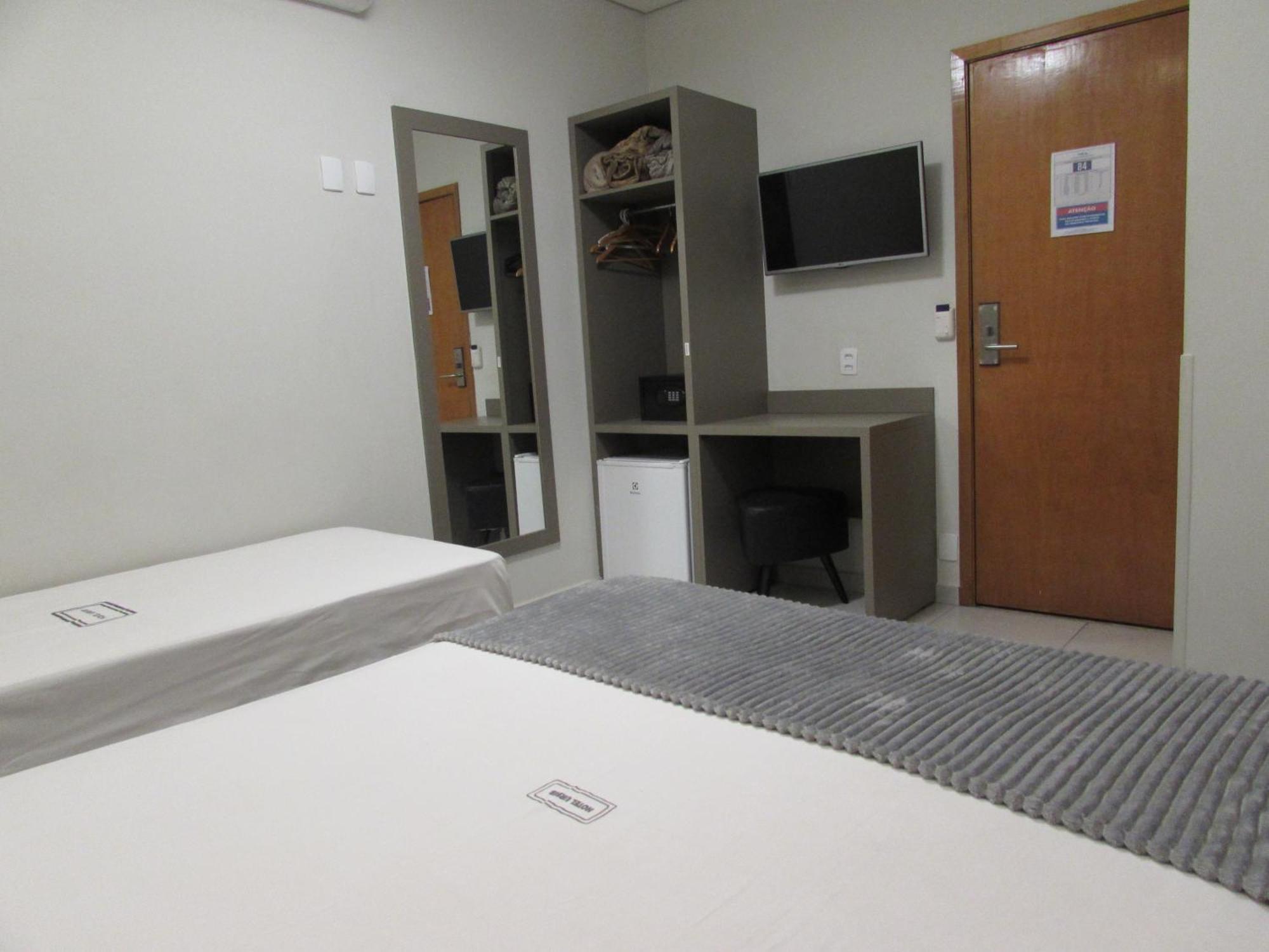 Hotel Urbis A 10 Minutos Rua 25 De Marco, Bras,Bom Retiro,A 2 Minutos Do Mirante Sampa Sky São Paulo Buitenkant foto